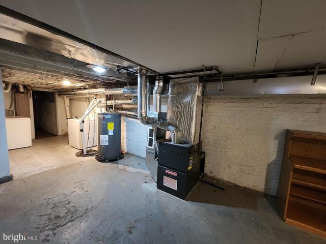 3034 MCELDERRY ST, Baltimore, MD 21205