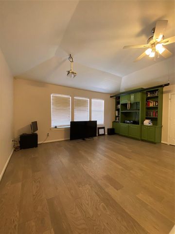 5506 Venice Street, Houston, TX 77007