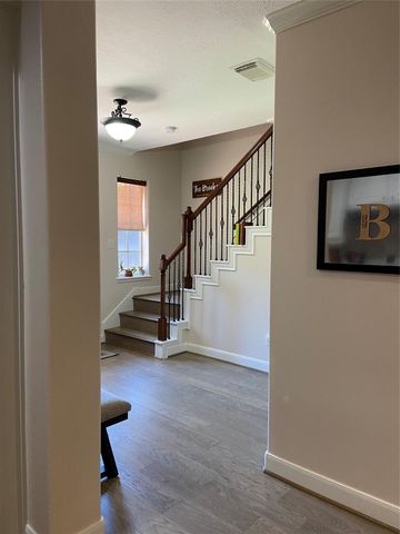 5506 Venice Street, Houston, TX 77007