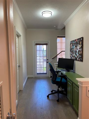 5506 Venice Street, Houston, TX 77007