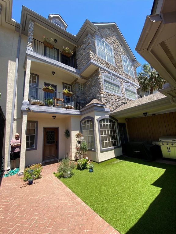 5506 Venice Street, Houston, TX 77007