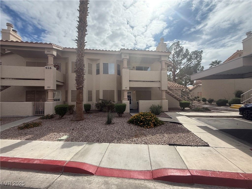 Image 1 of property listing at 928 Rockview Drive 101, Las Vegas, NV 89128