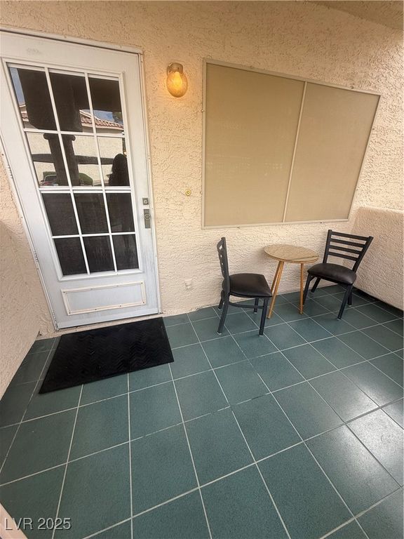 Image 3 of property listing at 928 Rockview Drive 101, Las Vegas, NV 89128