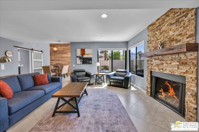 230 Canyon Circle, Palm Springs, CA 92264
