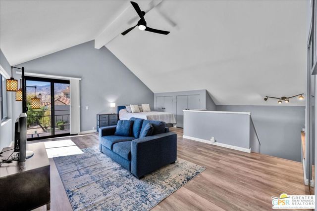 230 Canyon Circle, Palm Springs, CA 92264