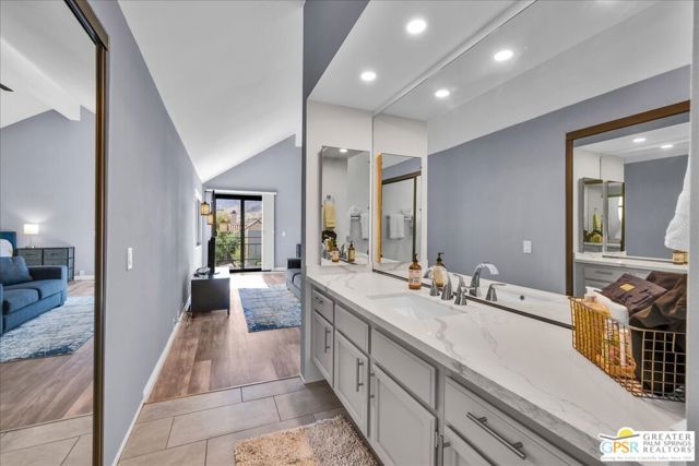 230 Canyon Circle, Palm Springs, CA 92264