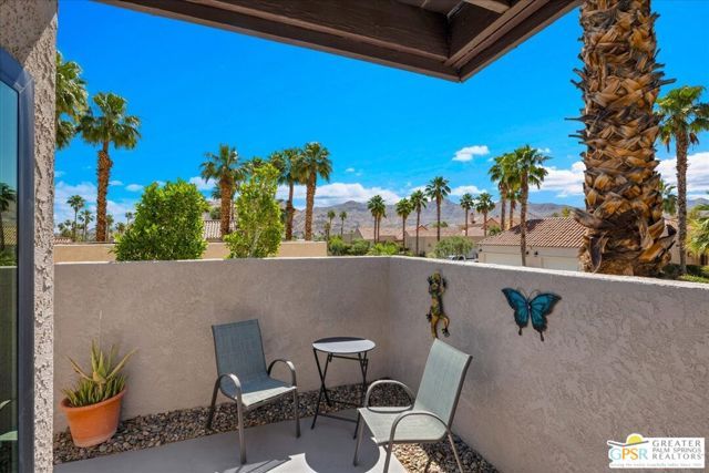230 Canyon Circle, Palm Springs, CA 92264
