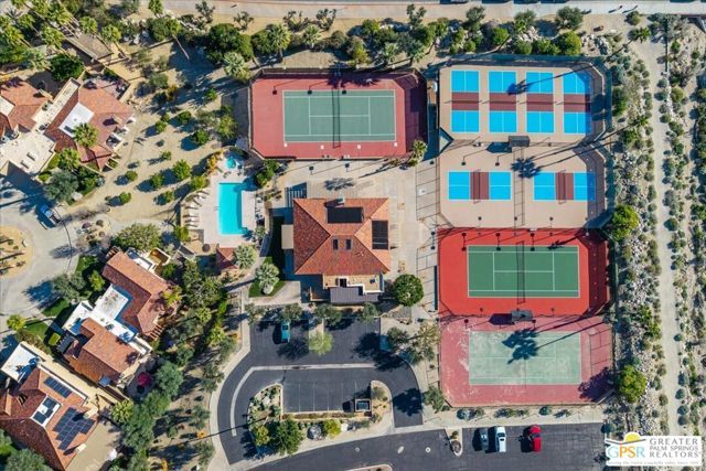 230 Canyon Circle, Palm Springs, CA 92264