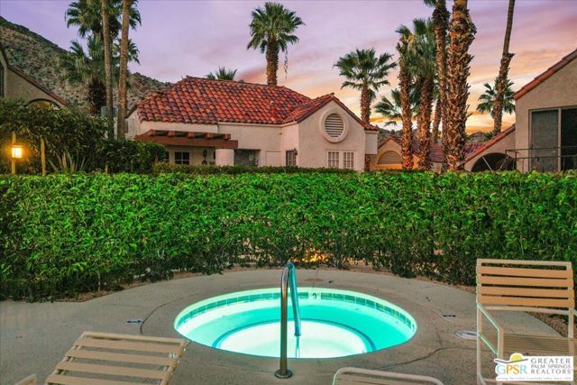 230 Canyon Circle, Palm Springs, CA 92264