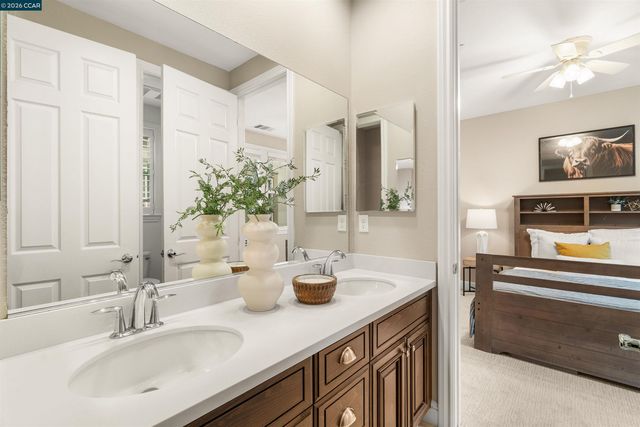 504 Hyacinthus Ct, San Ramon, CA 94582