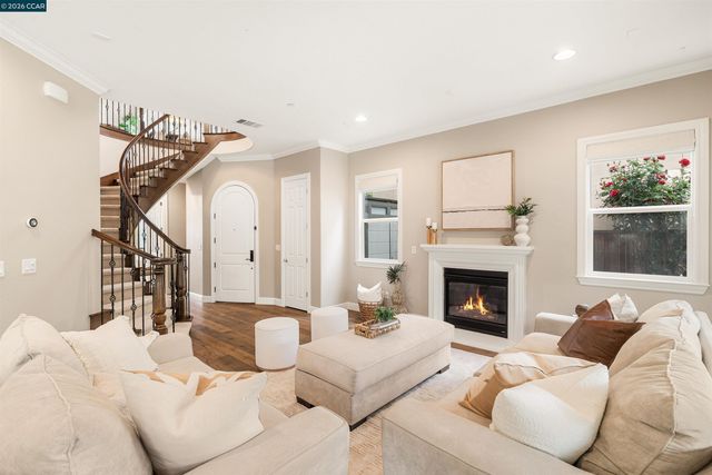 504 Hyacinthus Ct, San Ramon, CA 94582