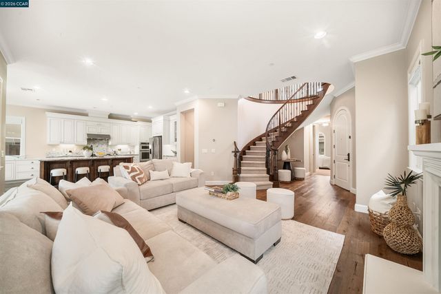 504 Hyacinthus Ct, San Ramon, CA 94582