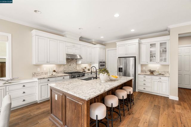 504 Hyacinthus Ct, San Ramon, CA 94582