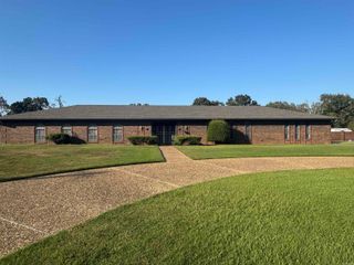 160 Sunset Drive, North Little Rock, AR 72118