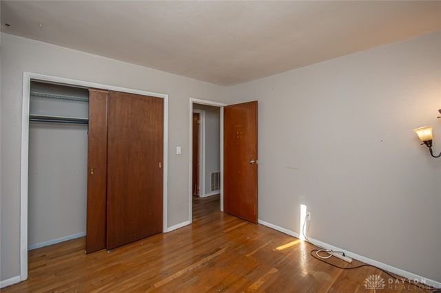 354 Ellenwood Drive, West Carrollton, OH 45449