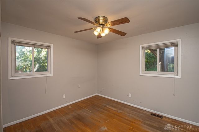 354 Ellenwood Drive, West Carrollton, OH 45449
