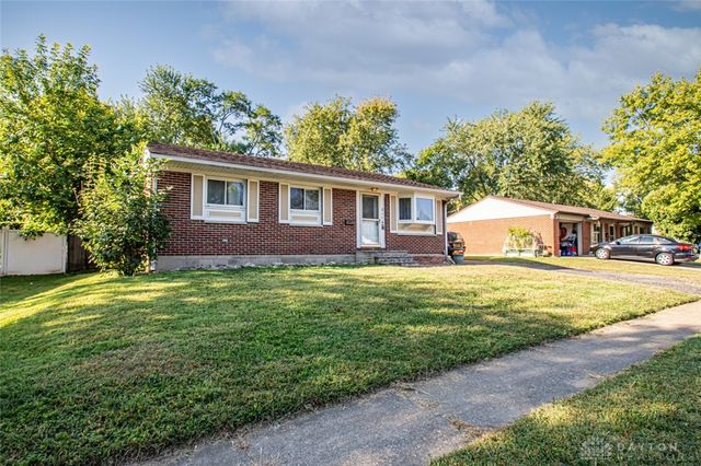 354 Ellenwood Drive, West Carrollton, OH 45449