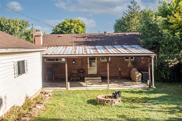 354 Ellenwood Drive, West Carrollton, OH 45449