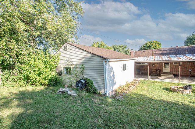 354 Ellenwood Drive, West Carrollton, OH 45449