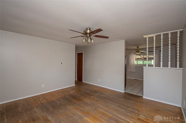 354 Ellenwood Drive, West Carrollton, OH 45449