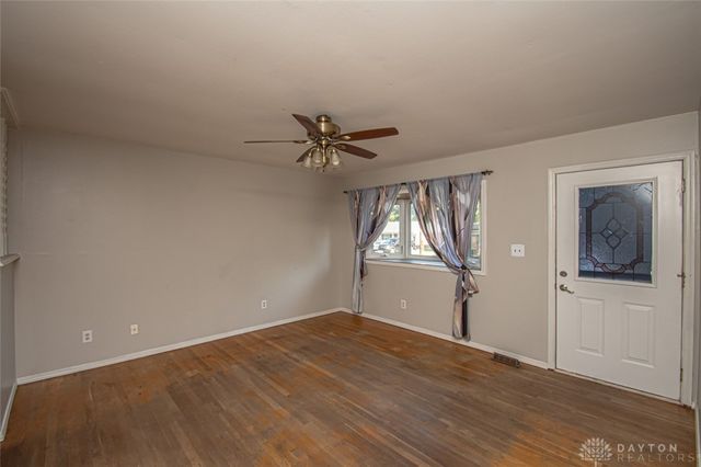 354 Ellenwood Drive, West Carrollton, OH 45449