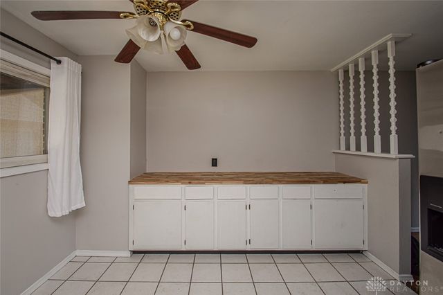 354 Ellenwood Drive, West Carrollton, OH 45449