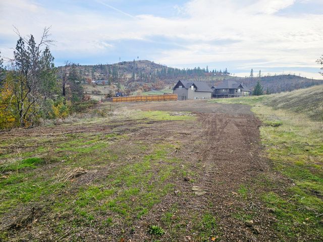 2162 Butte Falls Highway, Eagle Point, OR 97524