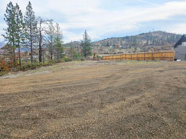 2162 Butte Falls Highway, Eagle Point, OR 97524