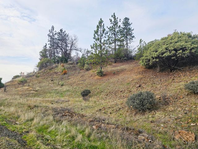 2162 Butte Falls Highway, Eagle Point, OR 97524