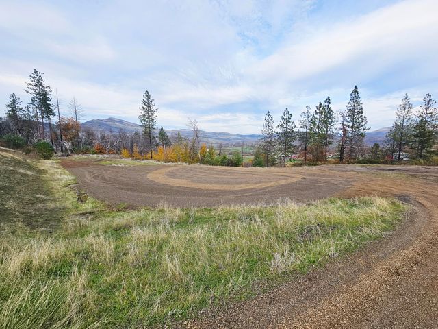 2162 Butte Falls Highway, Eagle Point, OR 97524