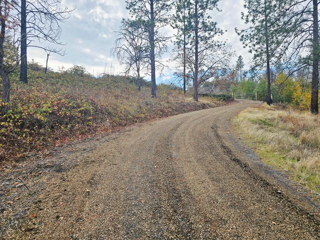 2162 Butte Falls Highway, Eagle Point, OR 97524