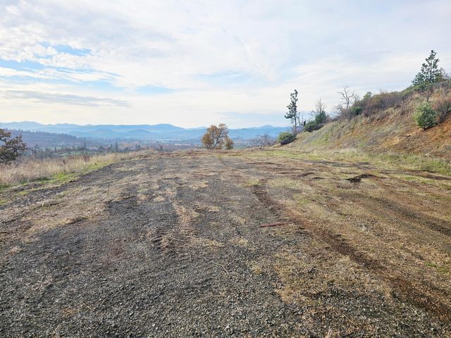 2162 Butte Falls Highway, Eagle Point, OR 97524