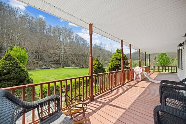 321 Saplin Fork Road, Manchester, KY 40962