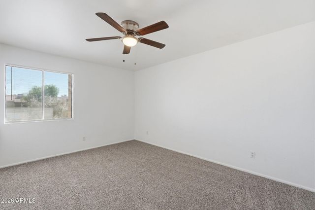 2202 W GLENROSA Avenue 18, Phoenix, AZ 85015