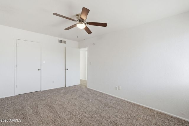 2202 W GLENROSA Avenue 18, Phoenix, AZ 85015