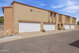 2202 W GLENROSA Avenue 18, Phoenix, AZ 85015