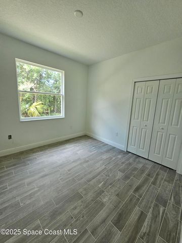 2999 Gaffney Avenue SE, Palm Bay, FL 32909