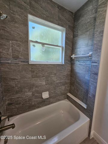 2999 Gaffney Avenue SE, Palm Bay, FL 32909