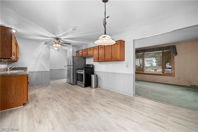 5742 Pleasant Street, North Ridgeville, OH 44039