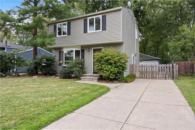 5742 Pleasant Street, North Ridgeville, OH 44039