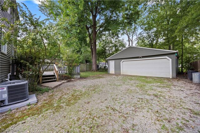 5742 Pleasant Street, North Ridgeville, OH 44039
