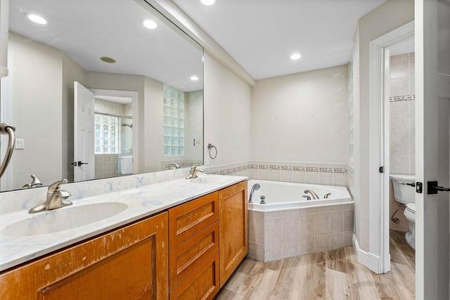 2425 NW 36th Street, Boca Raton, FL 33431