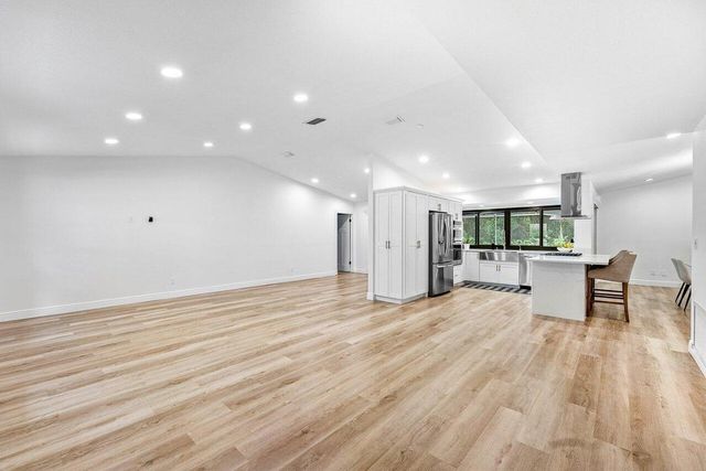 2425 NW 36th Street, Boca Raton, FL 33431