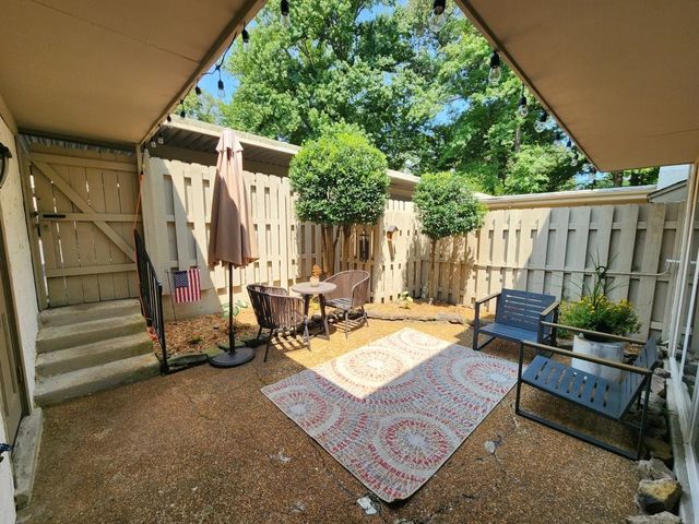 1940 RHINELAND DR, Germantown, TN 38138