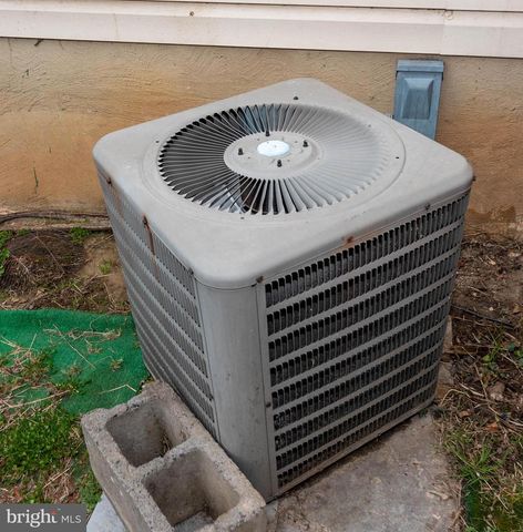 1005 HILLMAN ST, Baltimore, MD 21202