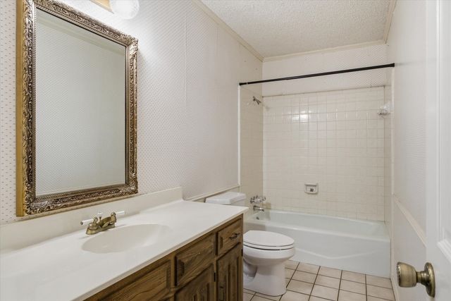 1379 Hideaway Lane W, Hideaway, TX 75771