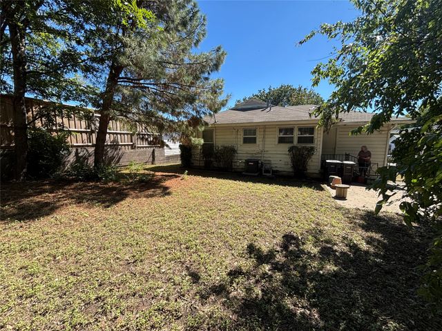 3712 Lafayette Avenue, Fort Worth, TX 76107