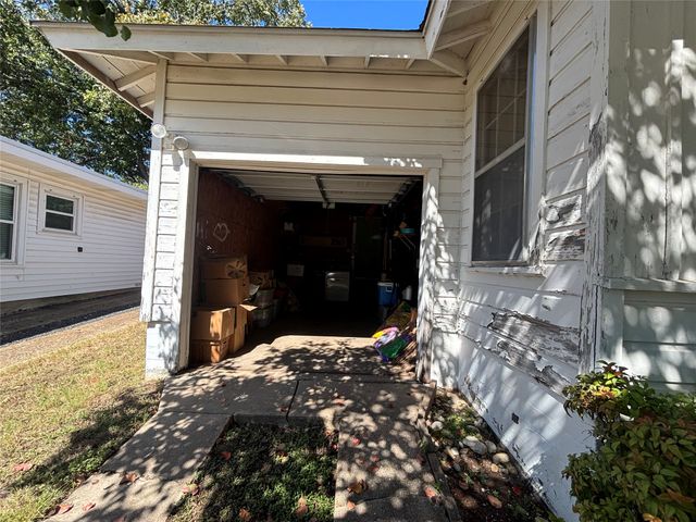 3712 Lafayette Avenue, Fort Worth, TX 76107