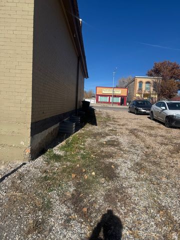 45 W MAIN ST, Moroni, UT 84646