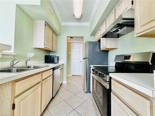 23660 Walden Center DR # 309, Estero, FL 34134